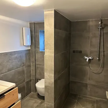 Appartement Moderne 80qm Mit Terrasse, Wlan Und Parkplatz - Naehe Nuerburgring *